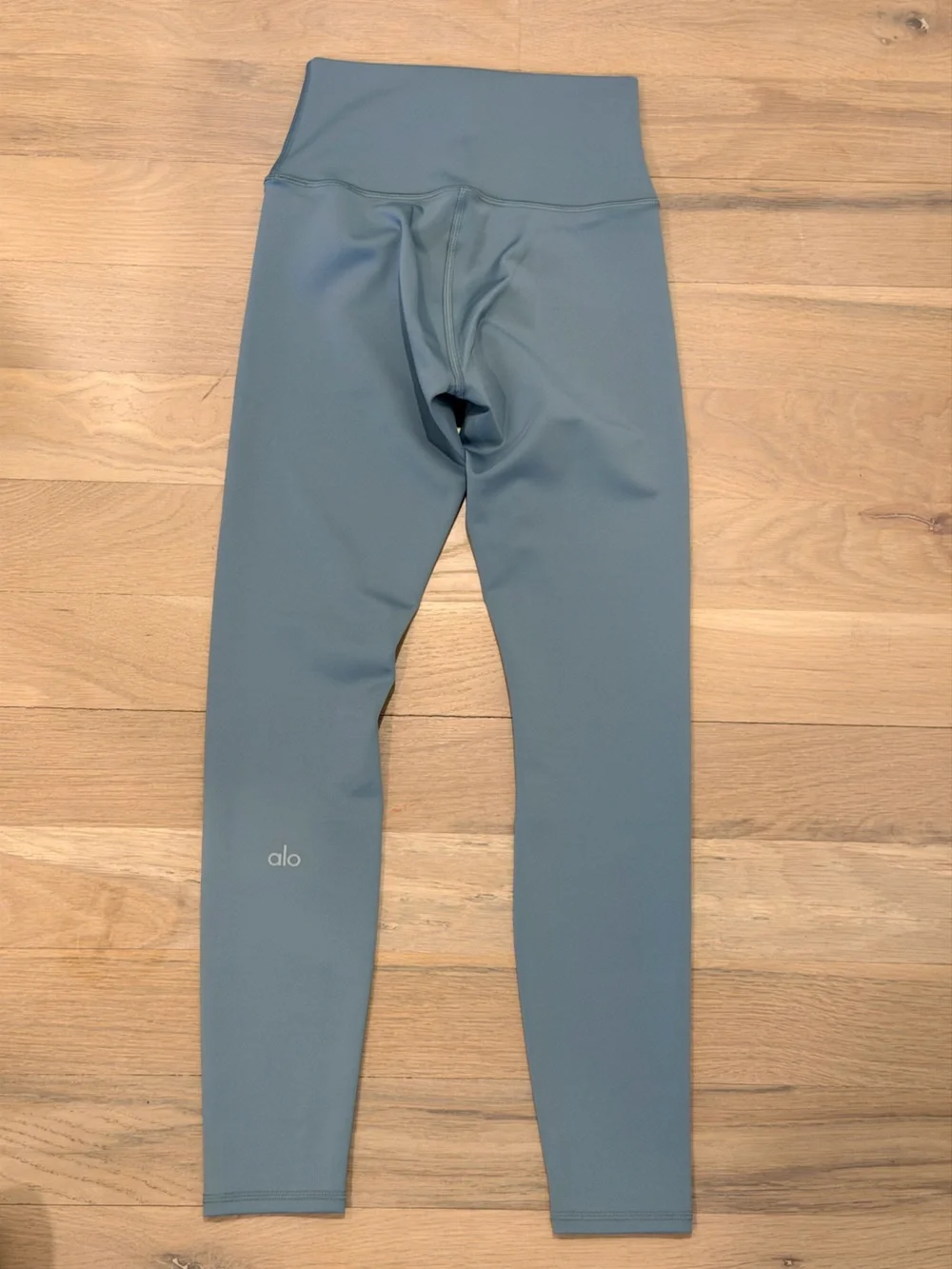 Alo (NWT) 7/8 Airlift Leggings in Cosmic Grey